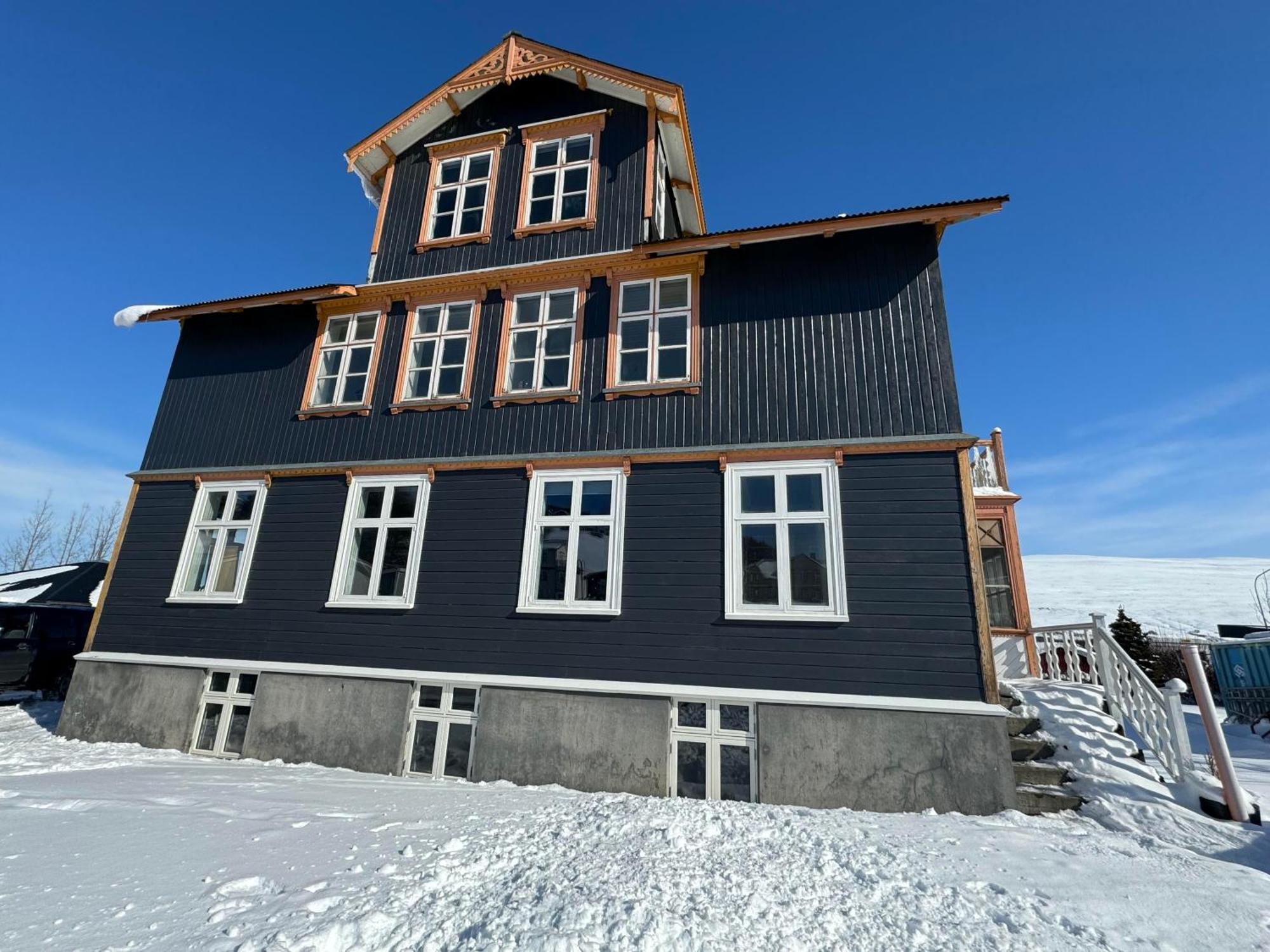 Hoepfner And Tulinius Historical Houses Акурейрі Екстер'єр фото